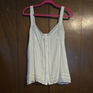 Torrid Crinkle Gauze Lace Trim Cami in Cloud Dancer